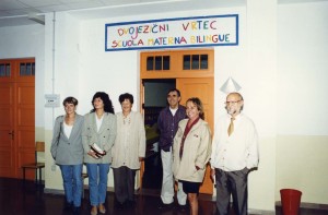 a_dvojezicna
